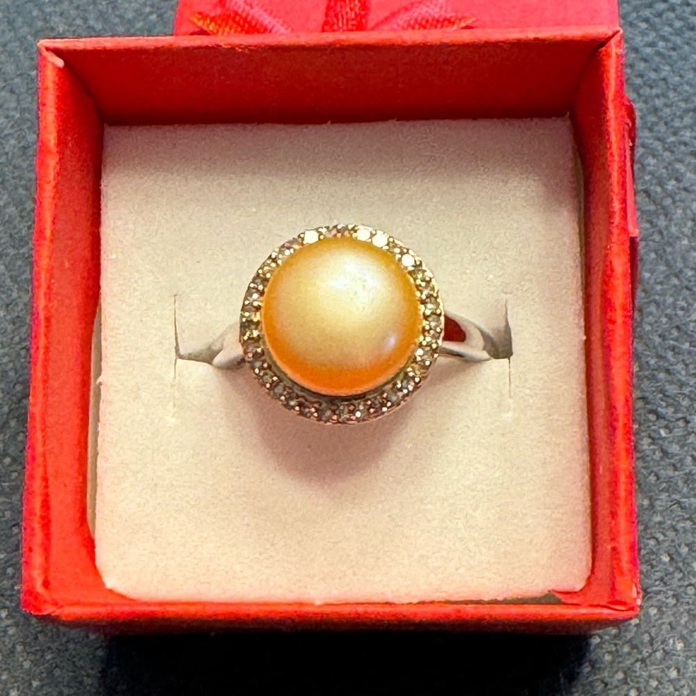 Peach Pearl Ring